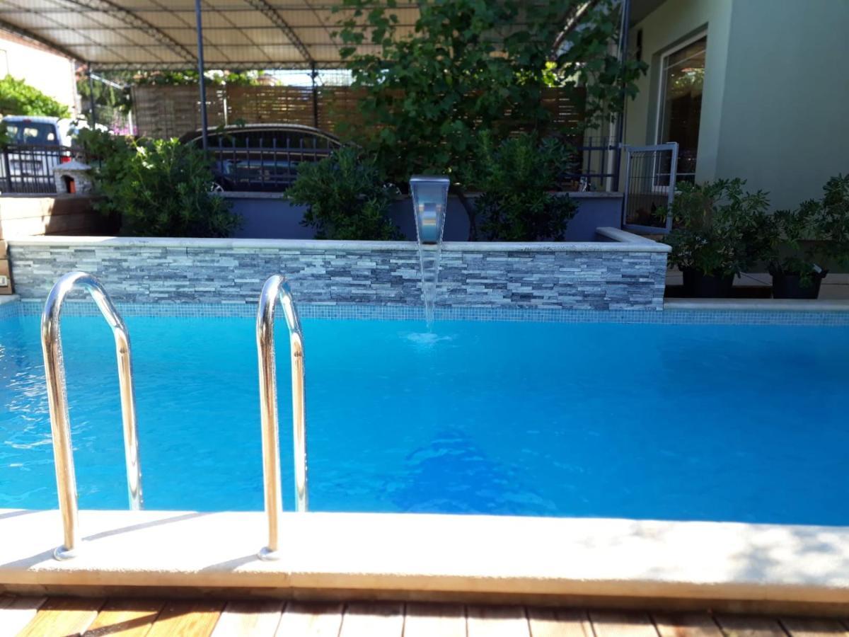 Relax Apartment Pula Ngoại thất bức ảnh
